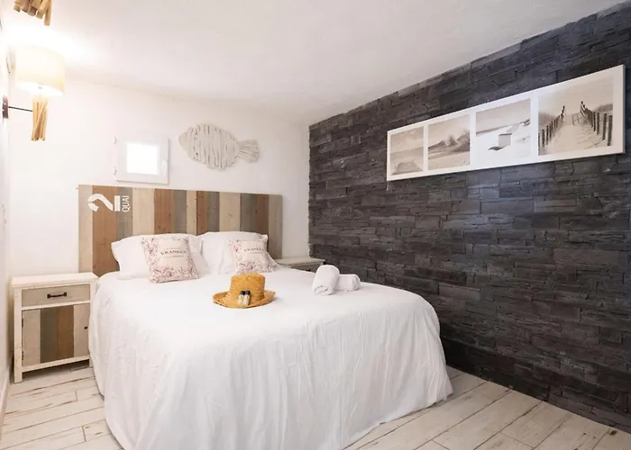 Exceptionelle Les Pieds Dans L'eau