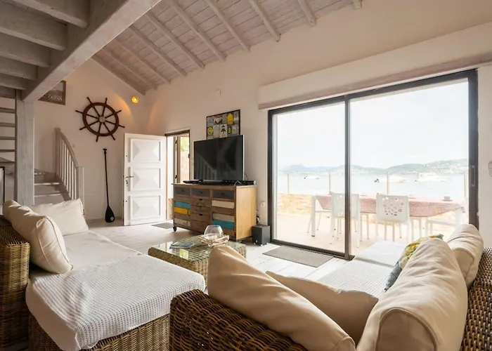 Exceptionelle Les Pieds Dans L'eau Єр