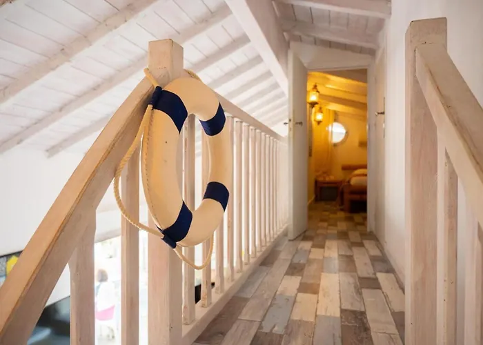 Exceptionelle Les Pieds Dans L'eau הייר